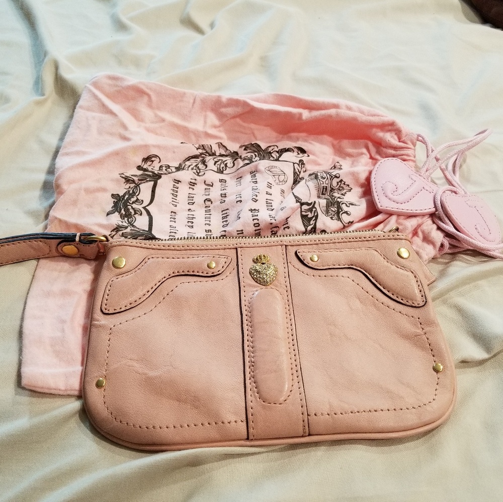 Wristlet